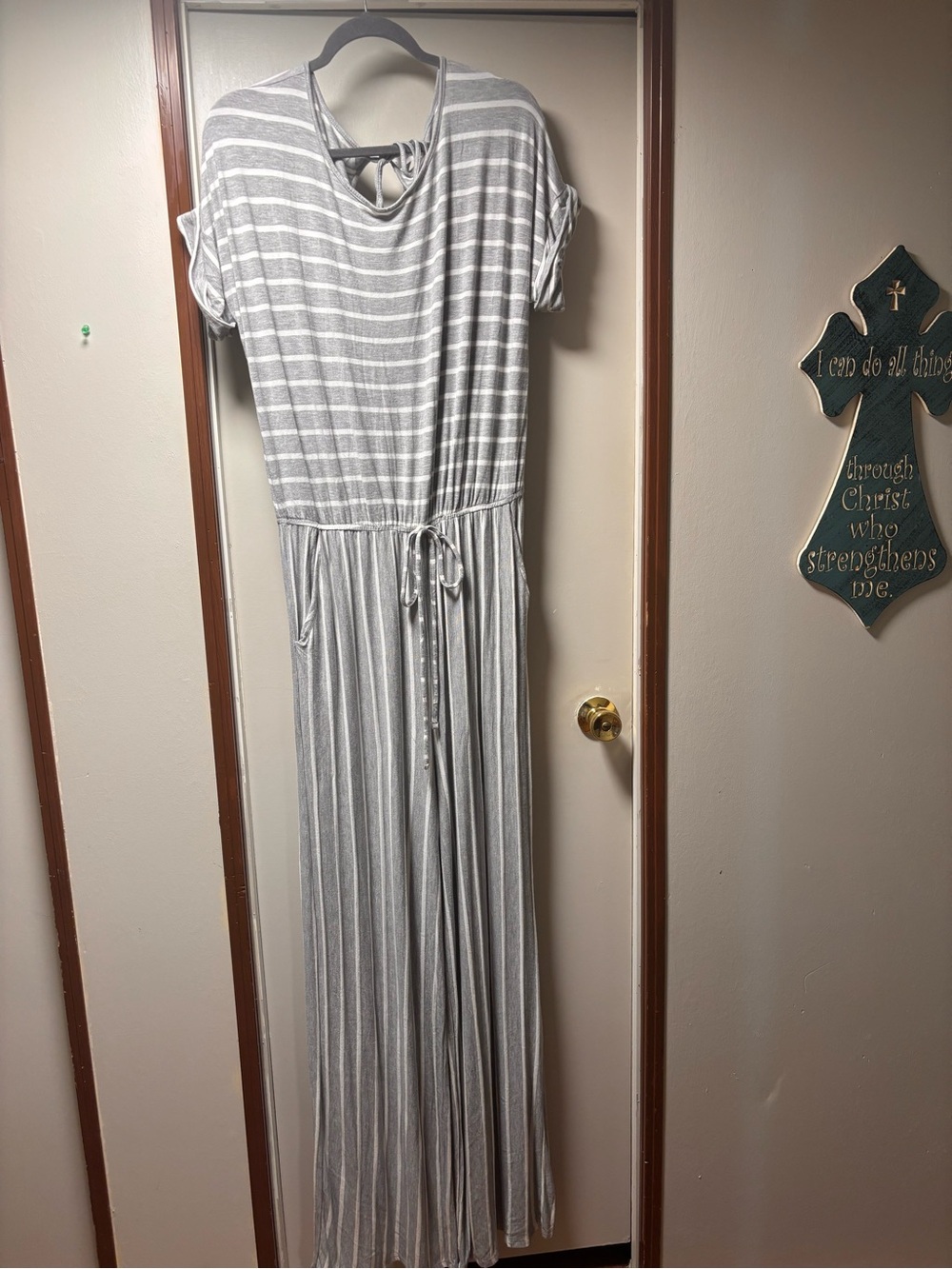 Gray Striped Short-Sleeve Maxi jumpsuit with Drawstring Waist